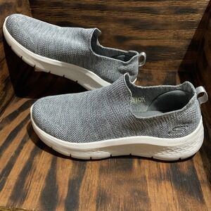 Skechers Go Walk 216490‎ Gray Casual Shoes Sneakers Women  Size 7.5